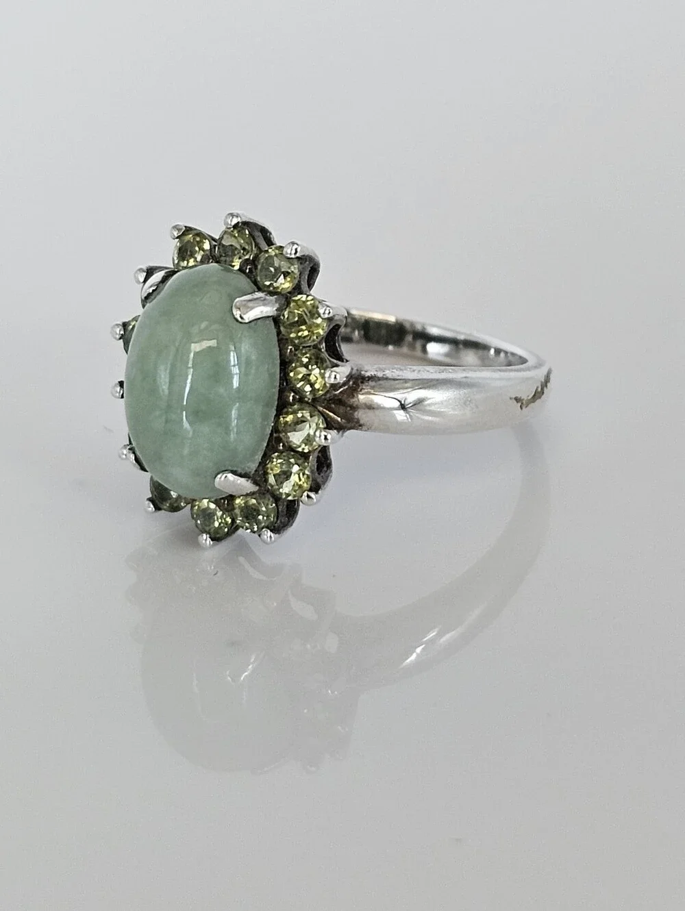 Genuine Jade Cabachon & Peridot Ring Sterling Silver Rhodium Size 8!